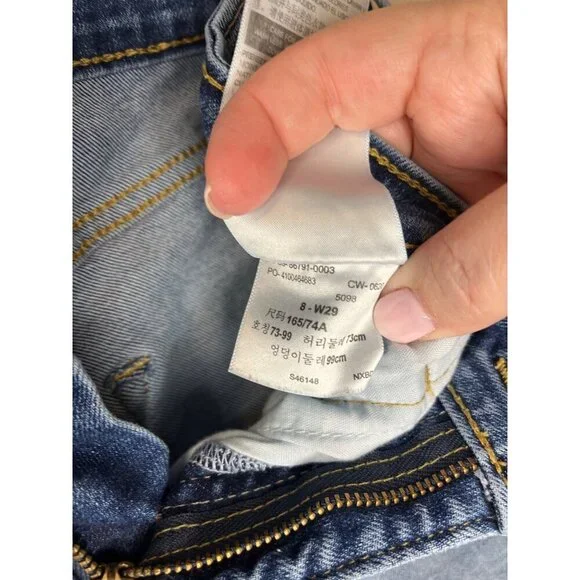 Denizen From Levis Mid Rise Boyfriend Jeans Size 8 Blue Distressed Denim Womens - Picture 5 of 5